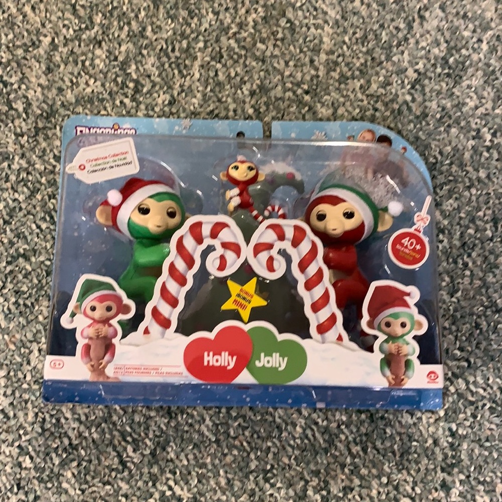 Holly & Jolly Fingerlings